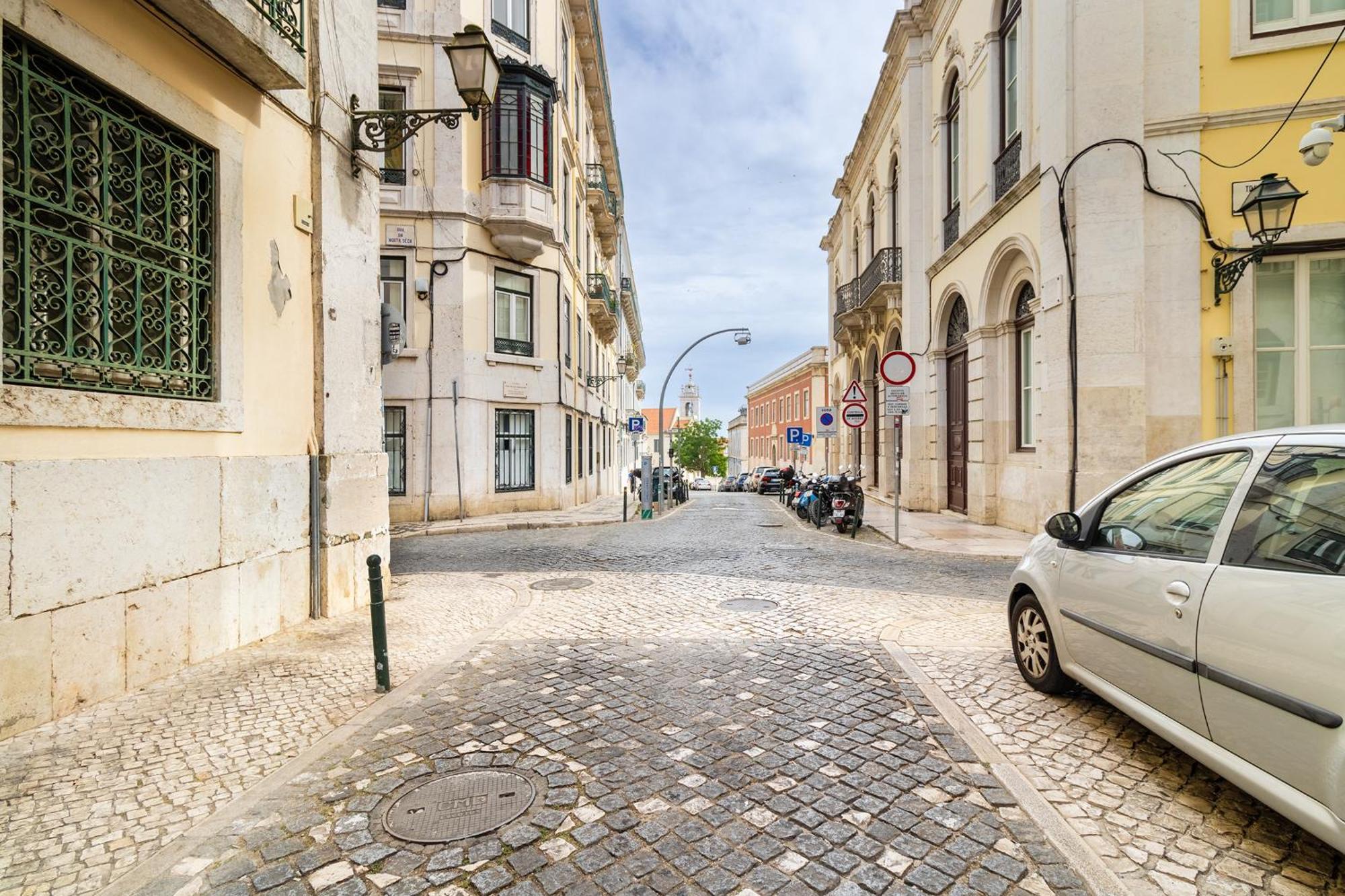 Chagas 17 By Central Hill Apartments Lisbon Exterior photo